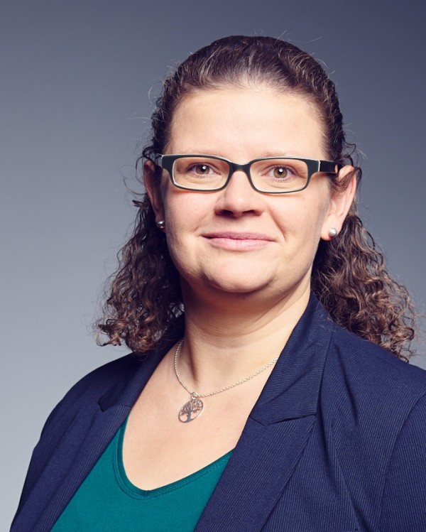 Dr.  Mélanie Haupt